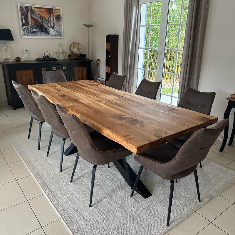 Table à manger en chêne massif 260 x 110 cm et pied Mikado métal